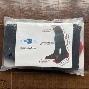 NEW Bluesky 001 Women's Compression Socks Size S/M